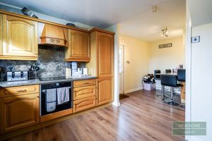 Photo 11- click for photo gallery